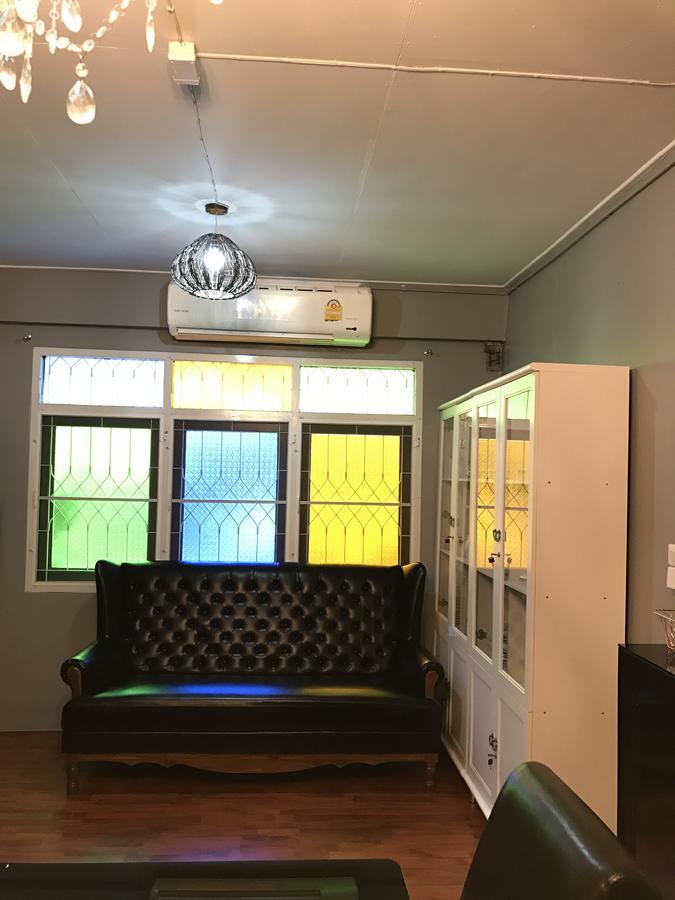 Add Home Hostel Vipavadee 42 Bangkok Exterior foto