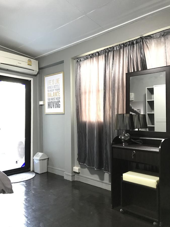 Add Home Hostel Vipavadee 42 Bangkok Exterior foto